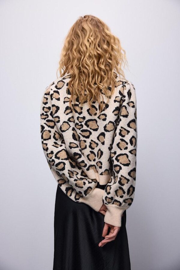 Knitted cardigan leopard jacqu