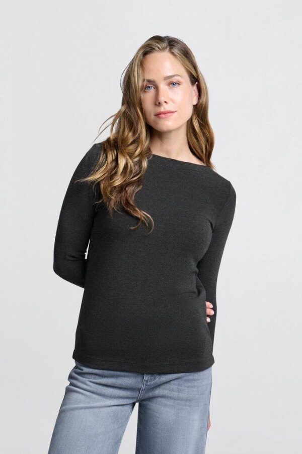 Boat neck top long sleeves