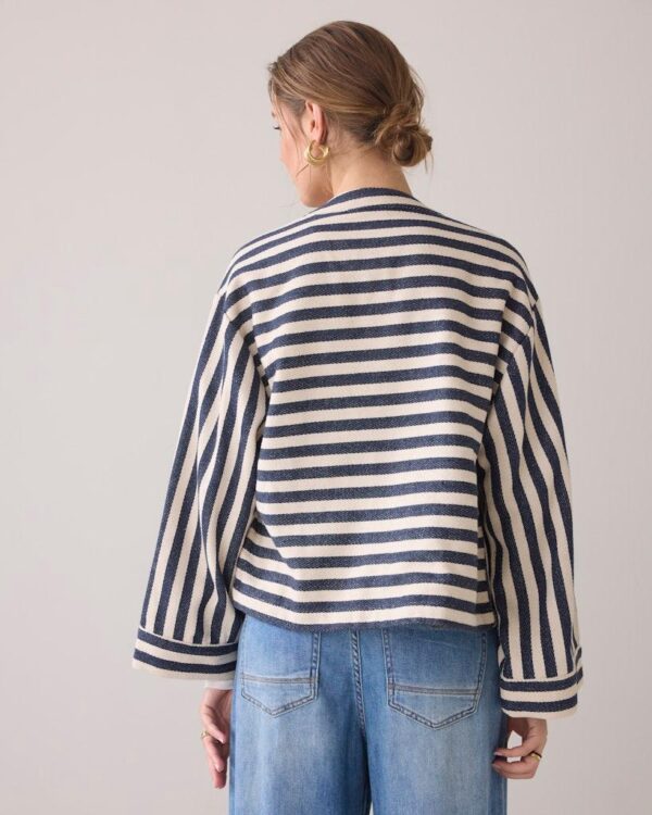 Short round neck Stripe Jacket