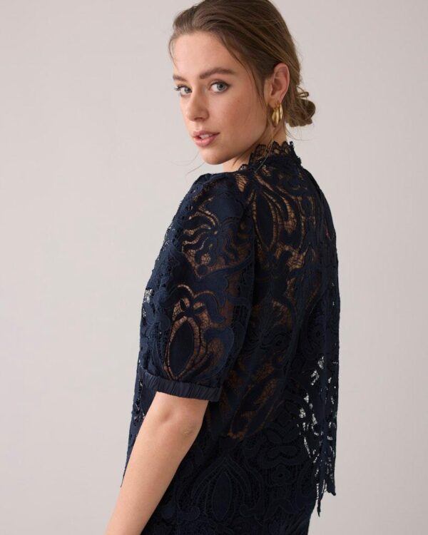 Short sleeve top Lace