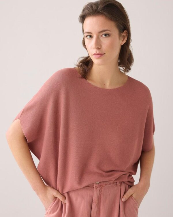 Oversized knitted top viscose