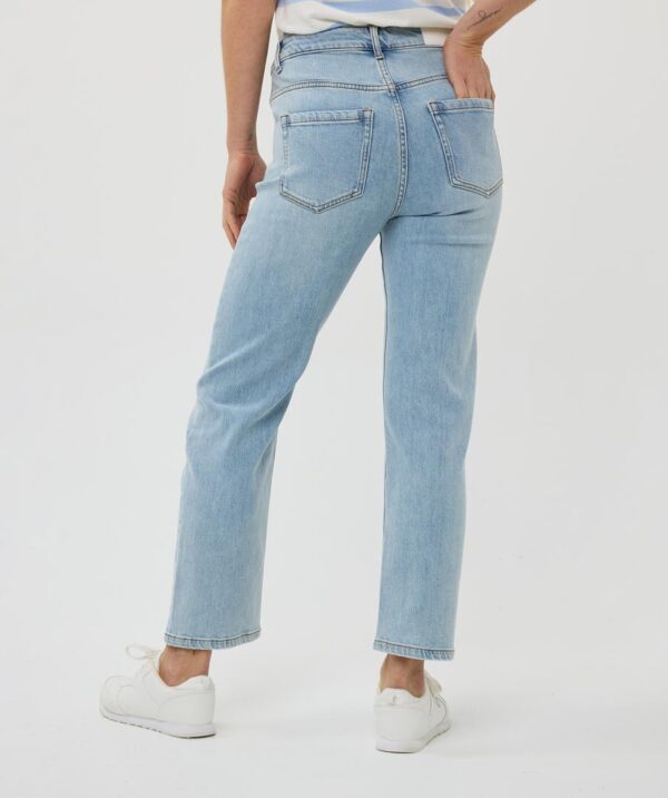 Trousers embroidery jeans